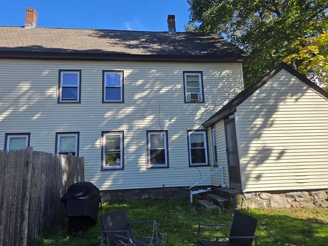 $2,700 | 206 Central Street, Unit 1, Acton, MA 01720