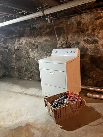 $2,700 | 206 Central Street, Unit 1, Acton, MA 01720