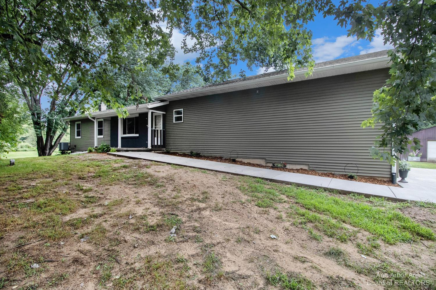 11967 Hannewald Road Munith, MI 49259 - Photo 5 of 39 Photo 5