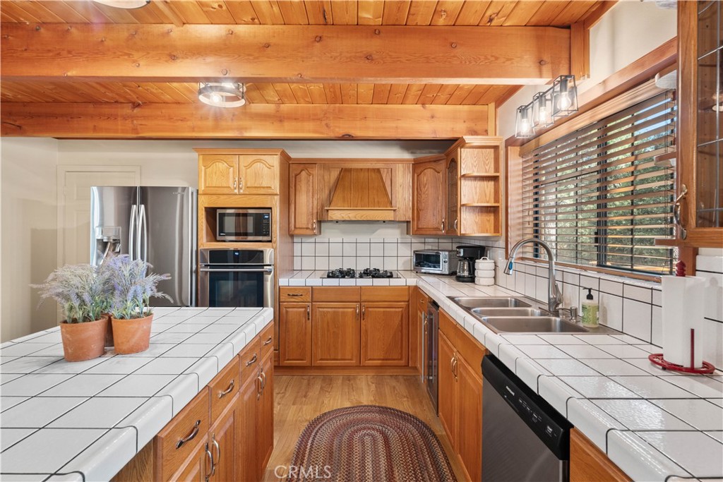 26723 Raven Road Wrightwood, CA 92397 - Photo 14 of 39 Gallery Image 14
