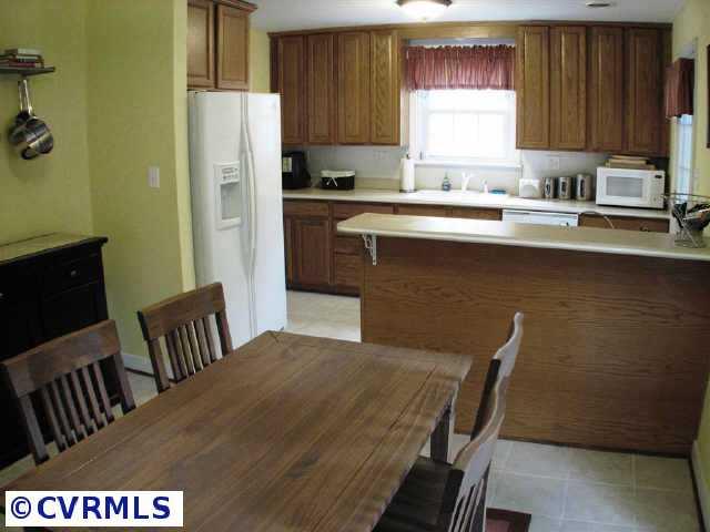 5205 Sylvan Road Richmond, VA 23225 - Photo 5 of 10 Gallery Image 5