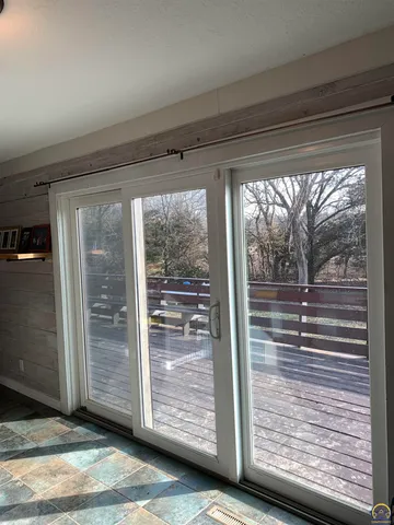 $415,000 | 1767 Road 190, Emporia, KS 66801