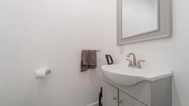 $205,000 | 208 East Prairie Ronde Street, Dowagiac, MI 49047