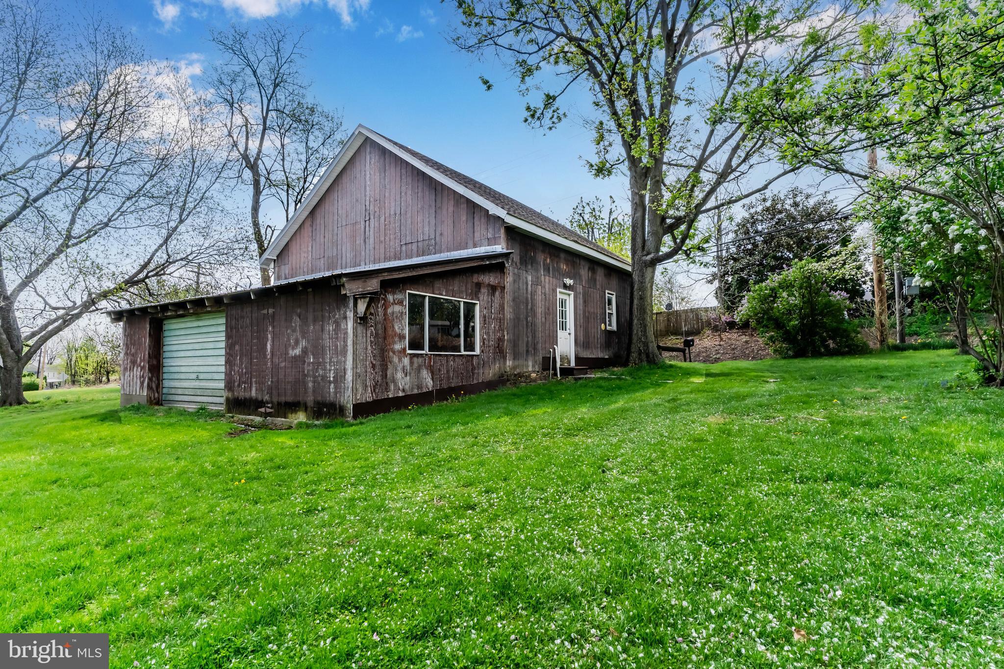 1390 Good Hope Road Mechanicsburg, PA 17050 - Photo 5 of 40