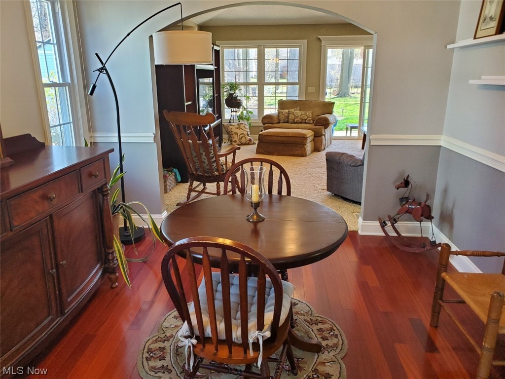 1123 Churchill Road Lyndhurst, OH 44124 - Photo 7 of 32 FORMAL DINING ROOM. HARDWOOD FLOOR. ARCHED OPENING