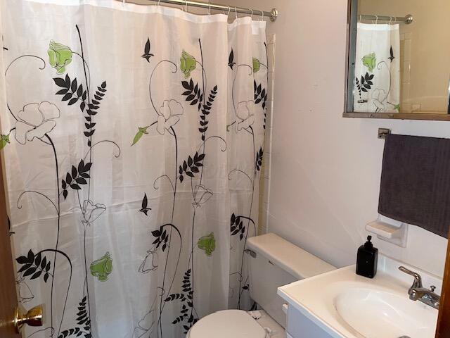30 High Street Delaware, OH 43015 - Photo 7 of 11 Bathroom