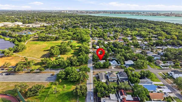$2,800 | 2930 80th Street North, St. Petersburg, FL 33710