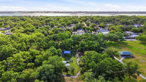 $2,800 | 2930 80th Street North, St. Petersburg, FL 33710