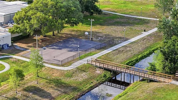 $2,800 | 2930 80th Street North, St. Petersburg, FL 33710