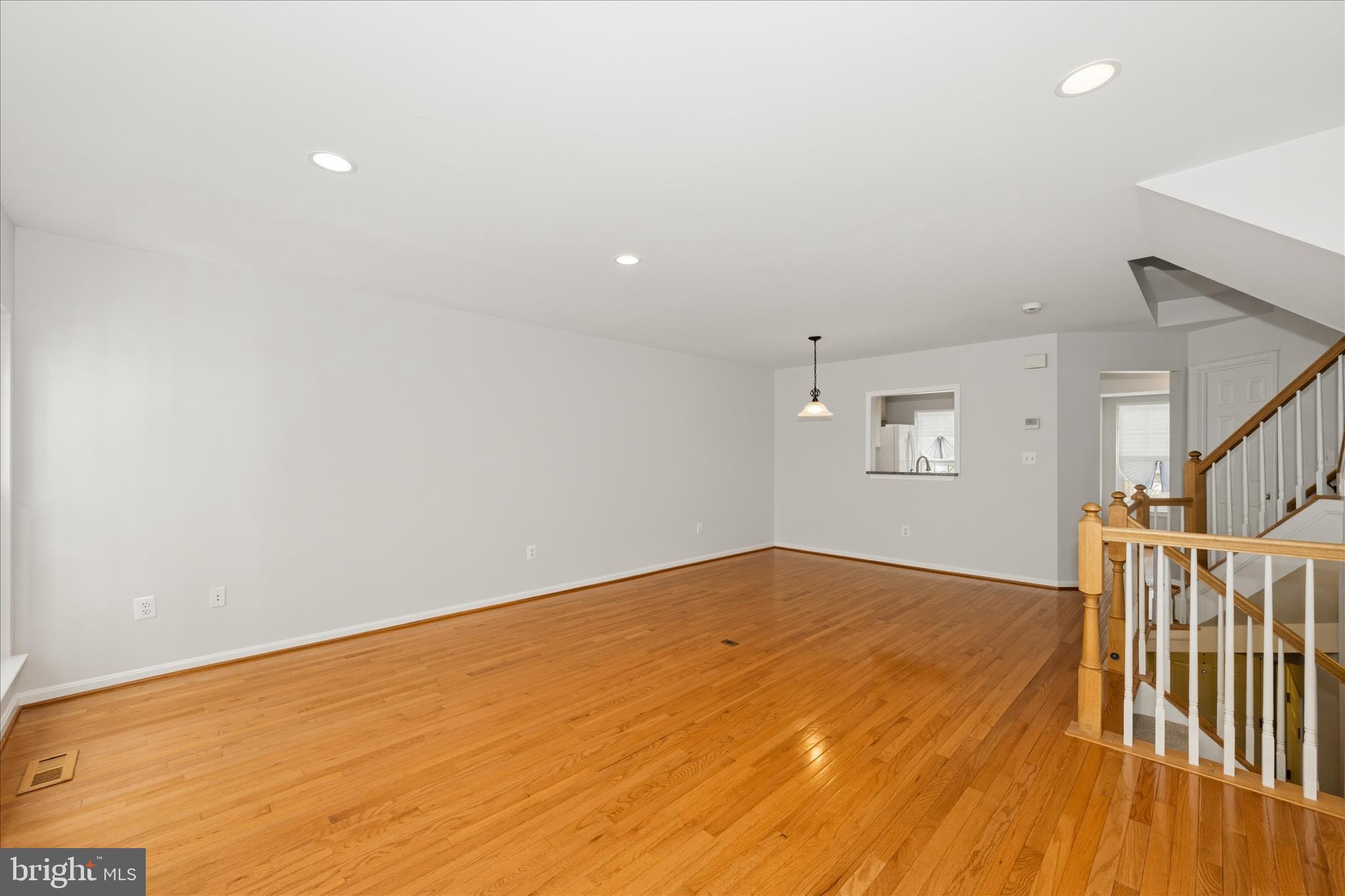 2211 Commissary Circle Odenton, MD 21113 - Photo 11 of 64 Living & Dining