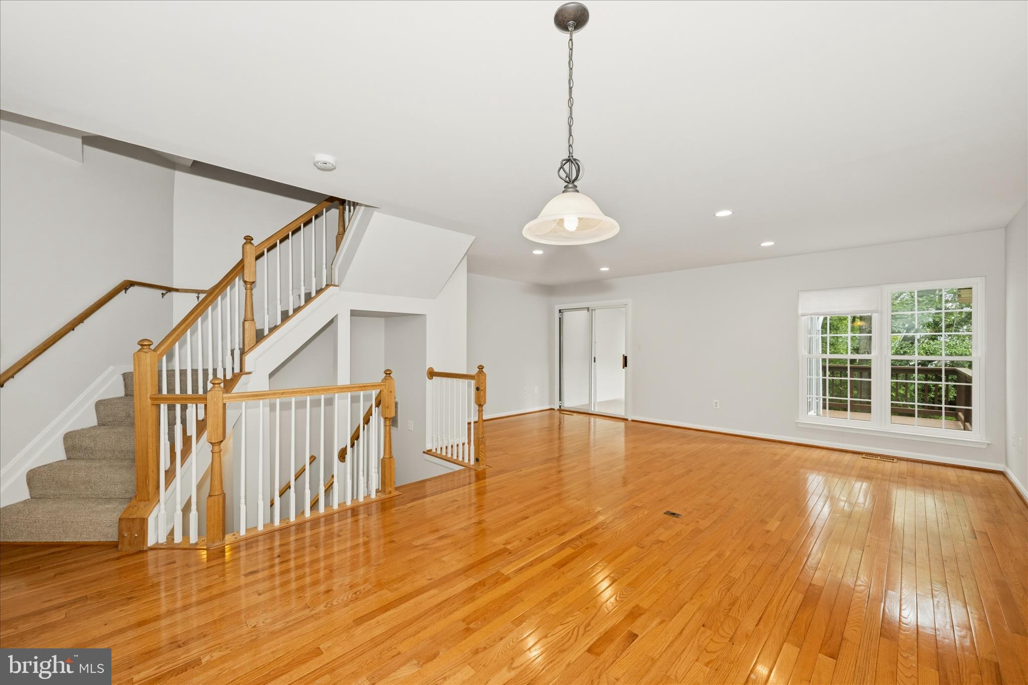 2211 Commissary Circle Odenton, MD 21113 - Photo 15 of 64 Living & Dining