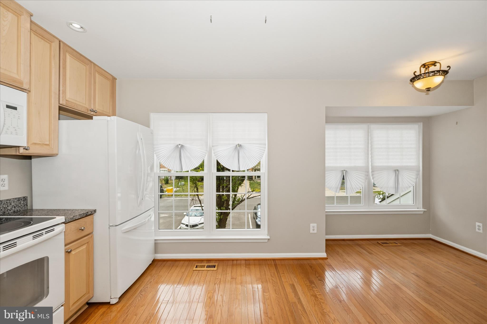 2211 Commissary Circle Odenton, MD 21113 - Photo 29 of 64 Kitchen