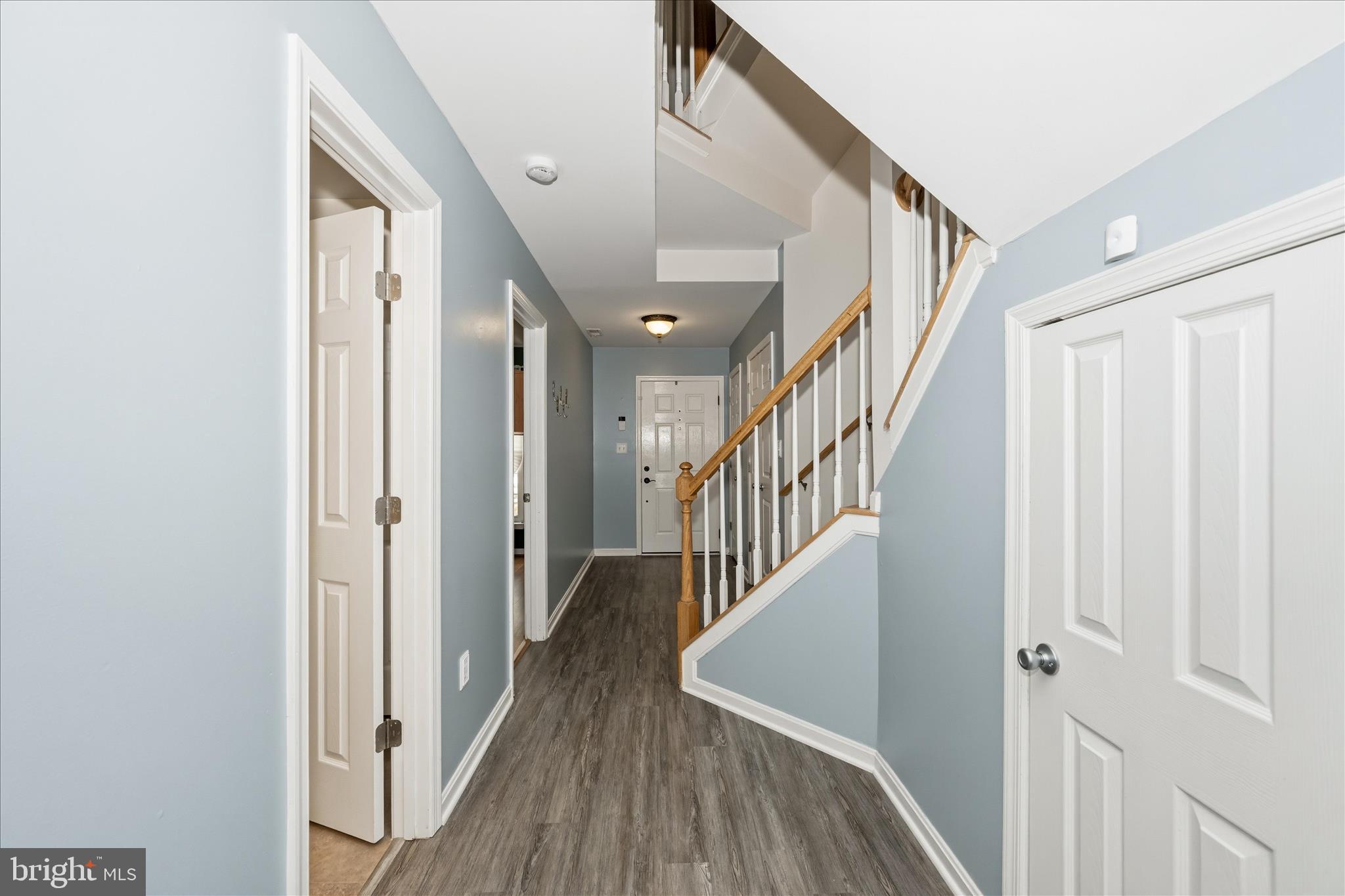 2211 Commissary Circle Odenton, MD 21113 - Photo 4 of 64 Entry