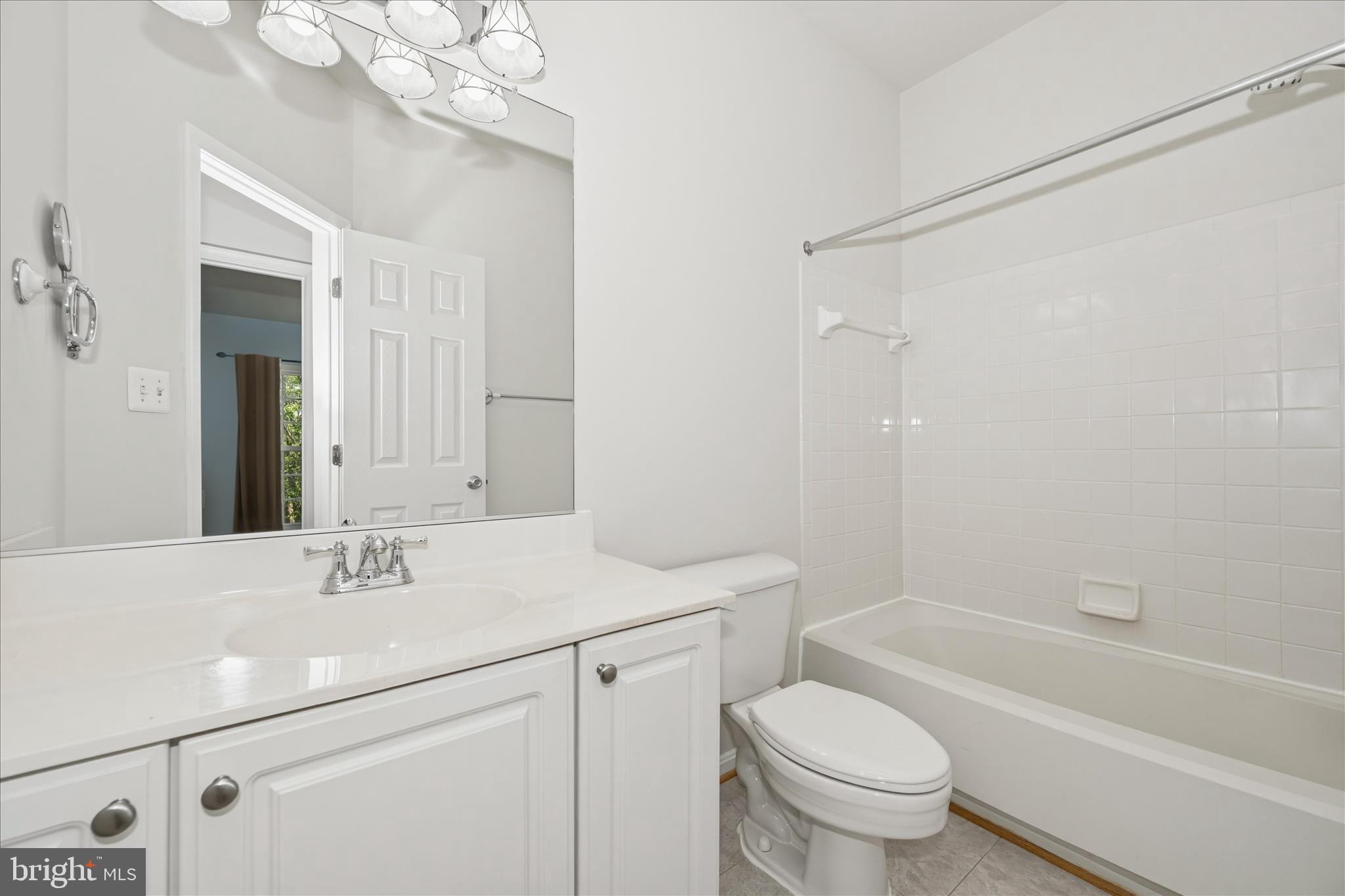 2211 Commissary Circle Odenton, MD 21113 - Photo 47 of 64 Bathroom