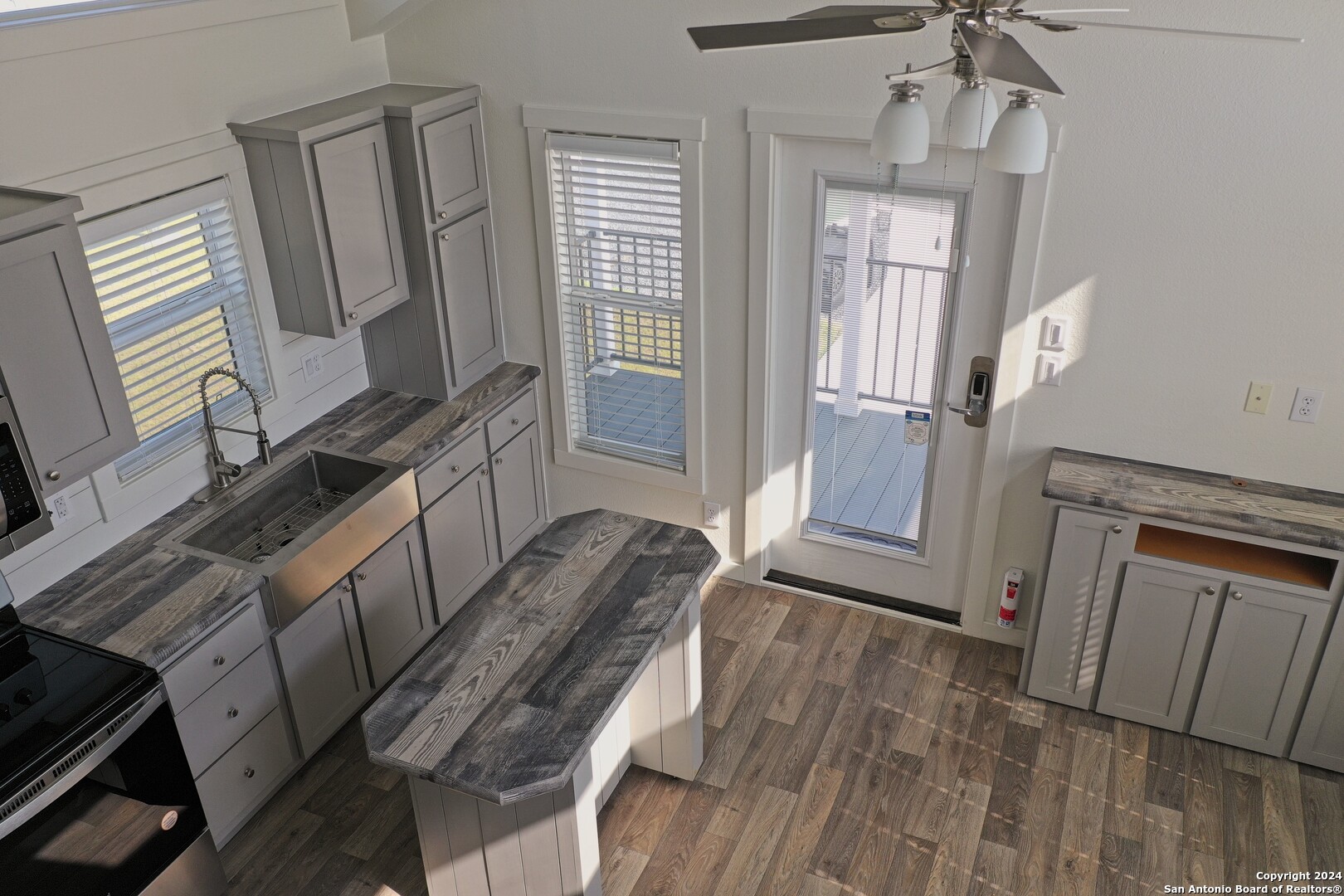 5386 Ranch Road 1376, Unit 92 Fredericksburg, TX 78624 - Photo 4 of 20