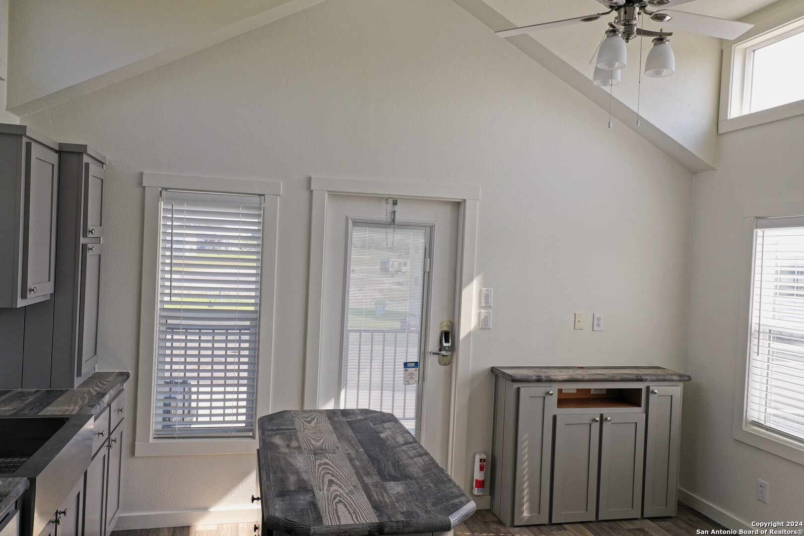5386 Ranch Road 1376, Unit 92 Fredericksburg, TX 78624 - Photo 7 of 20