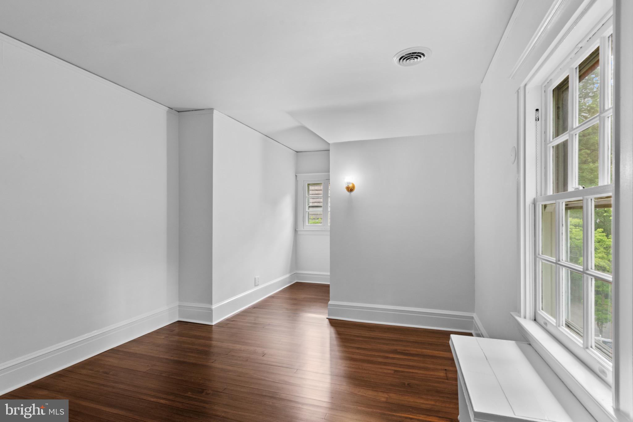201 Deepdene Road Baltimore, MD 21210 - Photo 30 of 43 Bedroom 2