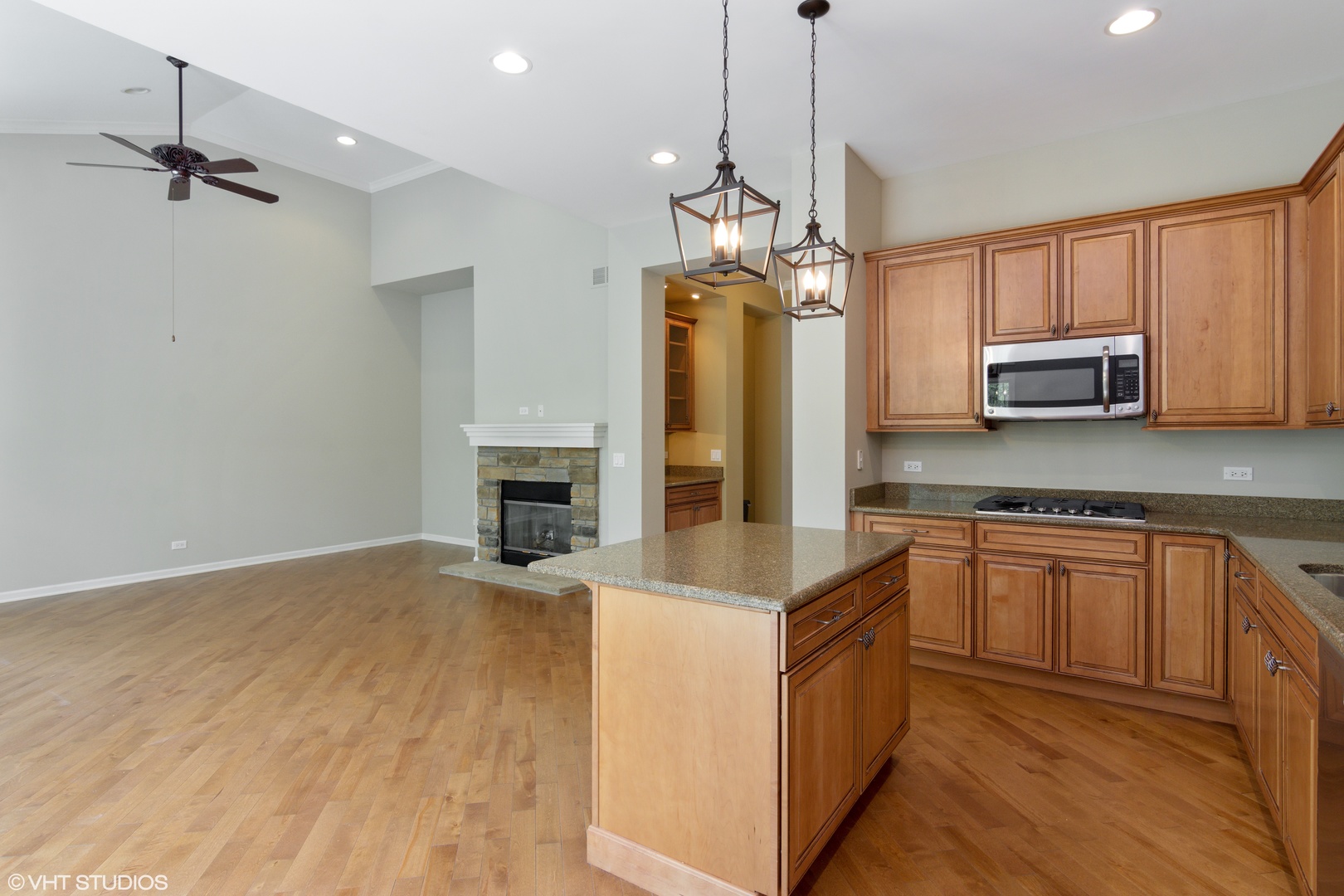 1065 Ridgeview Drive Inverness, IL 60010 - Photo 11 of 25