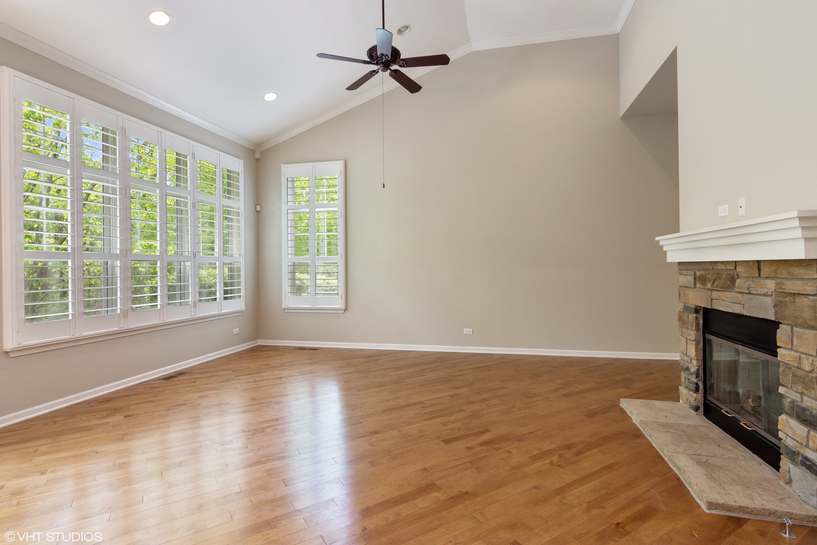 1065 Ridgeview Drive Inverness, IL 60010 - Photo 9 of 25