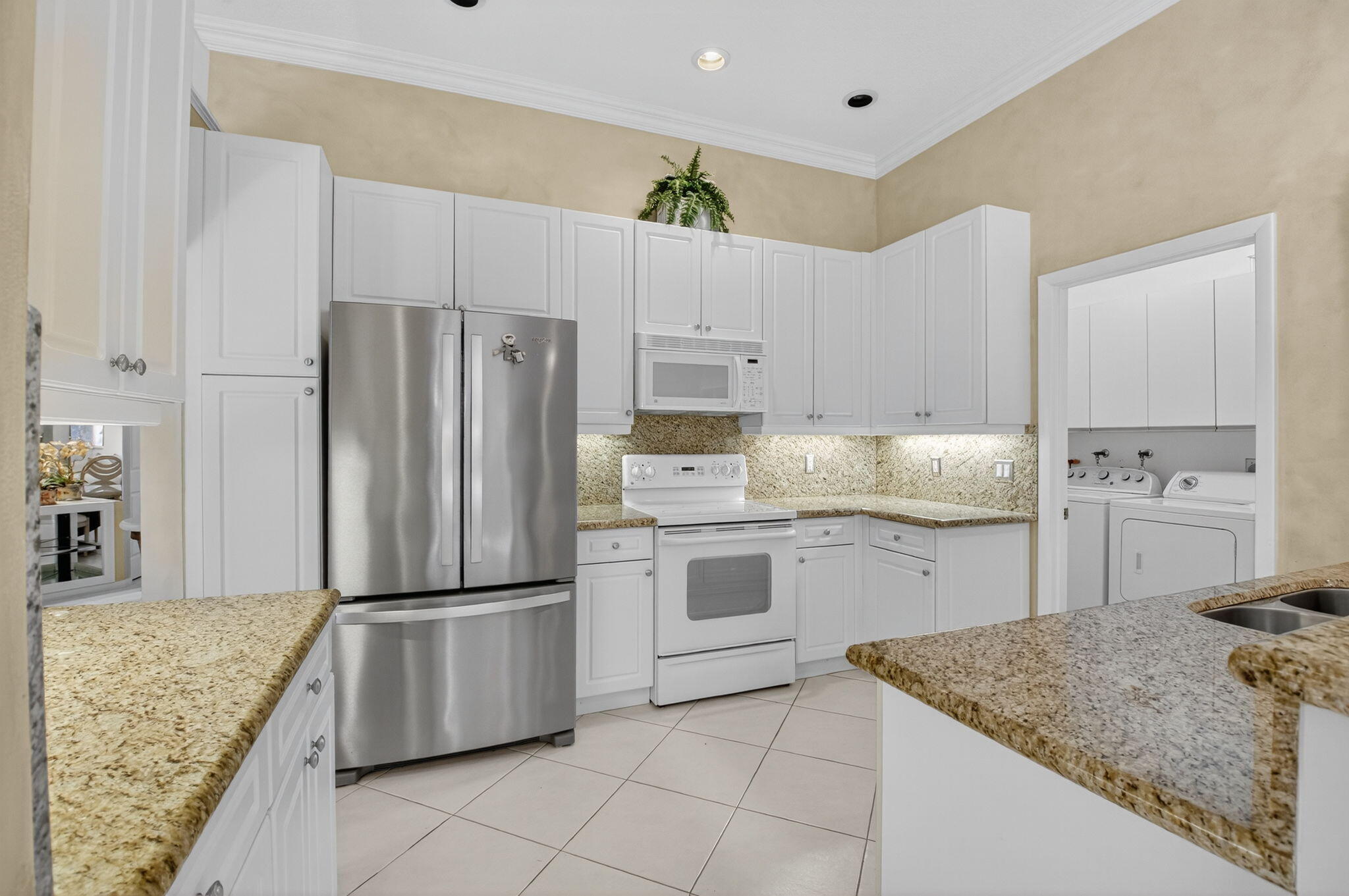 23449 Torre Circle Boca Raton, FL 33433 - Photo 15 of 40 15-web-or-mls-DSC_9180