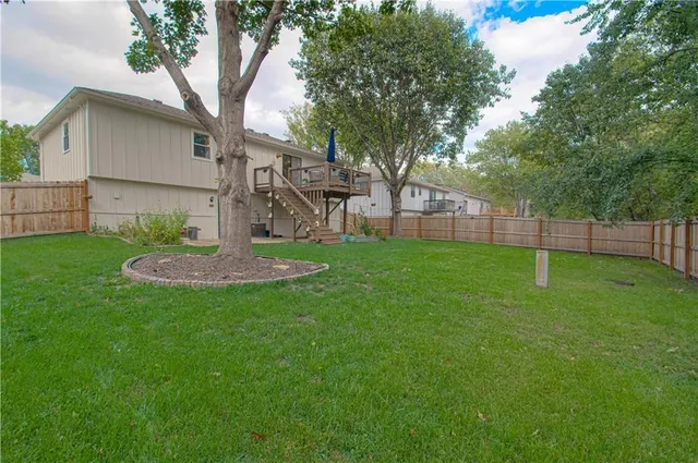 $400,000 | 15113 West 91st Place, Lenexa, KS 66219