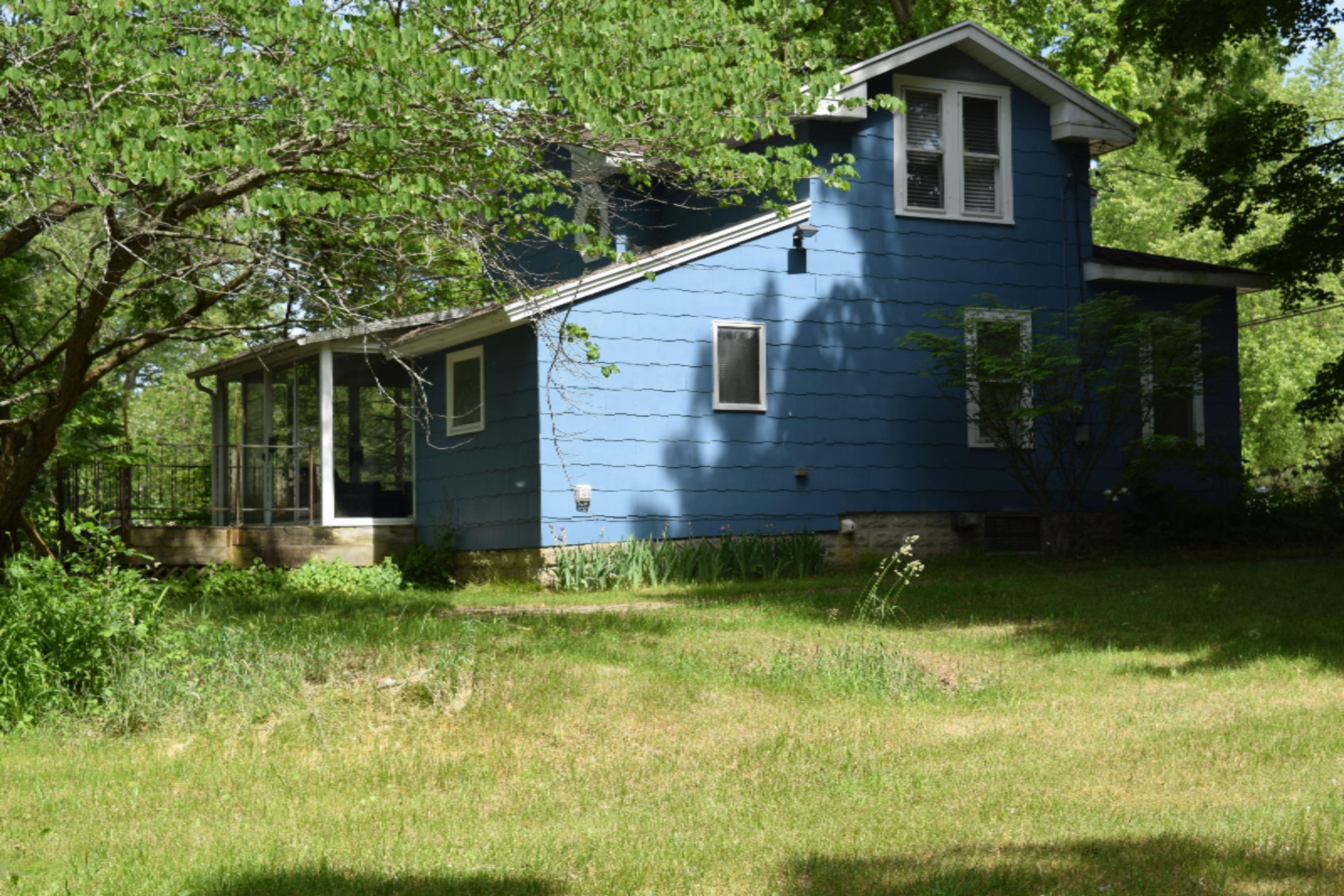 303 Bangor Road Lawrence, MI 49064 - Photo 3 of 14 DSC_1350