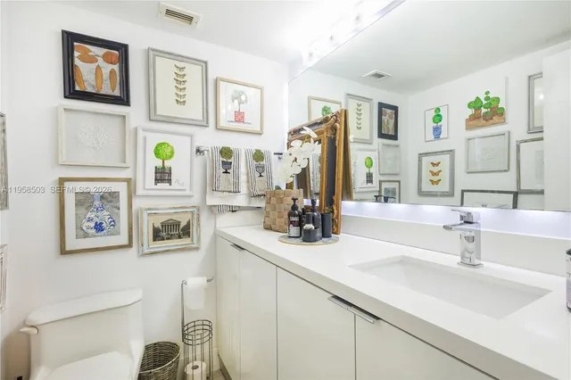 $870,000 | 177 Ocean Ln Drive, Unit 302, Key Biscayne, FL 33149