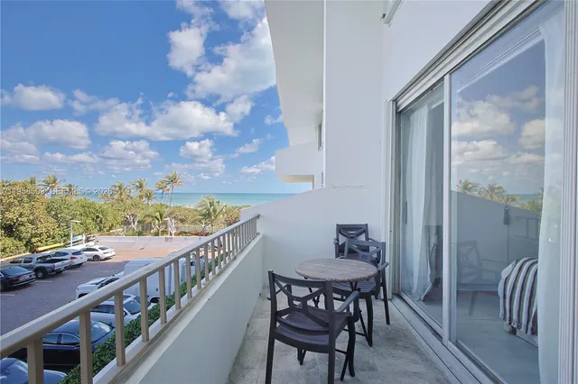 $870,000 | 177 Ocean Ln Drive, Unit 302, Key Biscayne, FL 33149