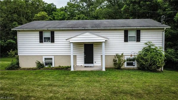 $419,999 | 700 Highway 664, Logan, OH 43138