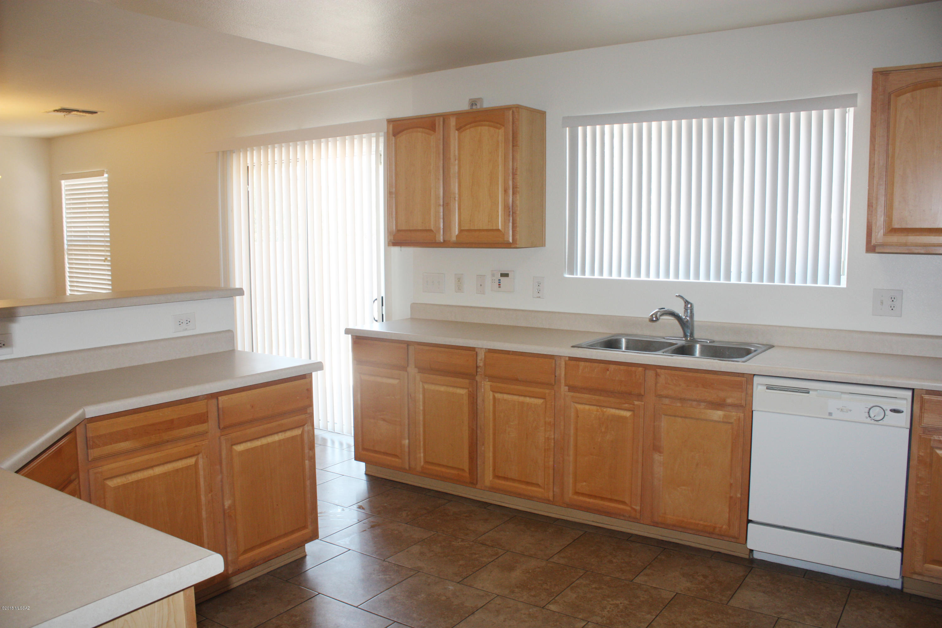 6845 South Harrier Loop Tucson, AZ 85756 - Photo 10 of 34