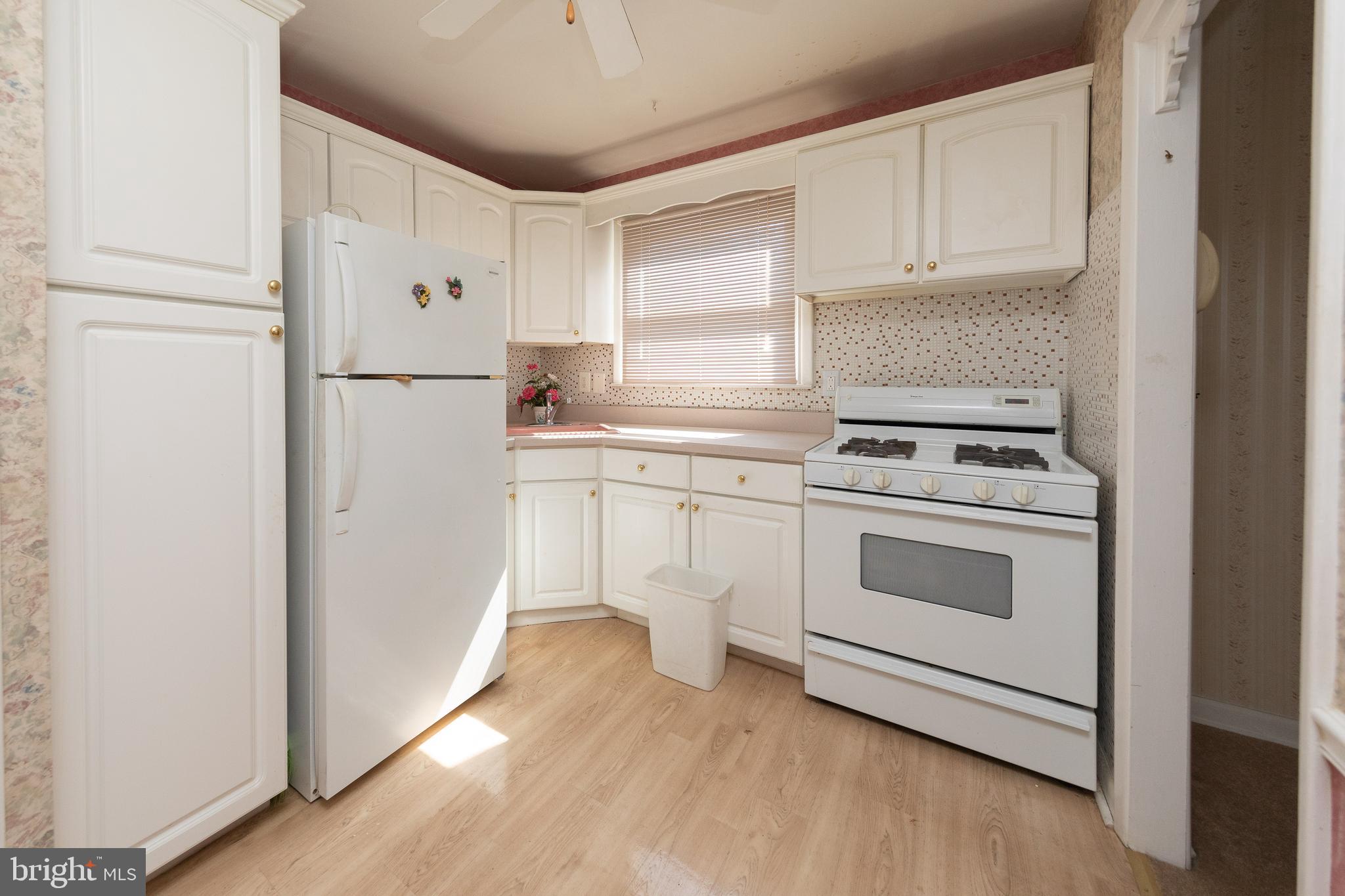 172 Abbott Road Hatboro, PA 19040 - Photo 7 of 20