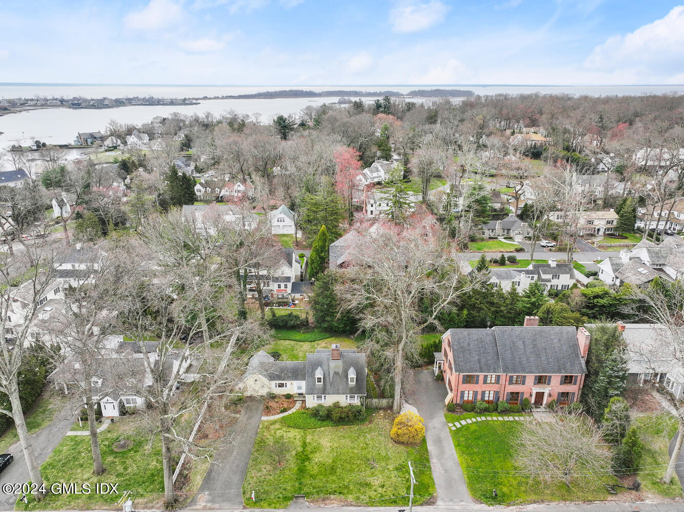 11 Field Road Riverside, CT 06878 - Photo 11 of 14 an aerial view of multiple house