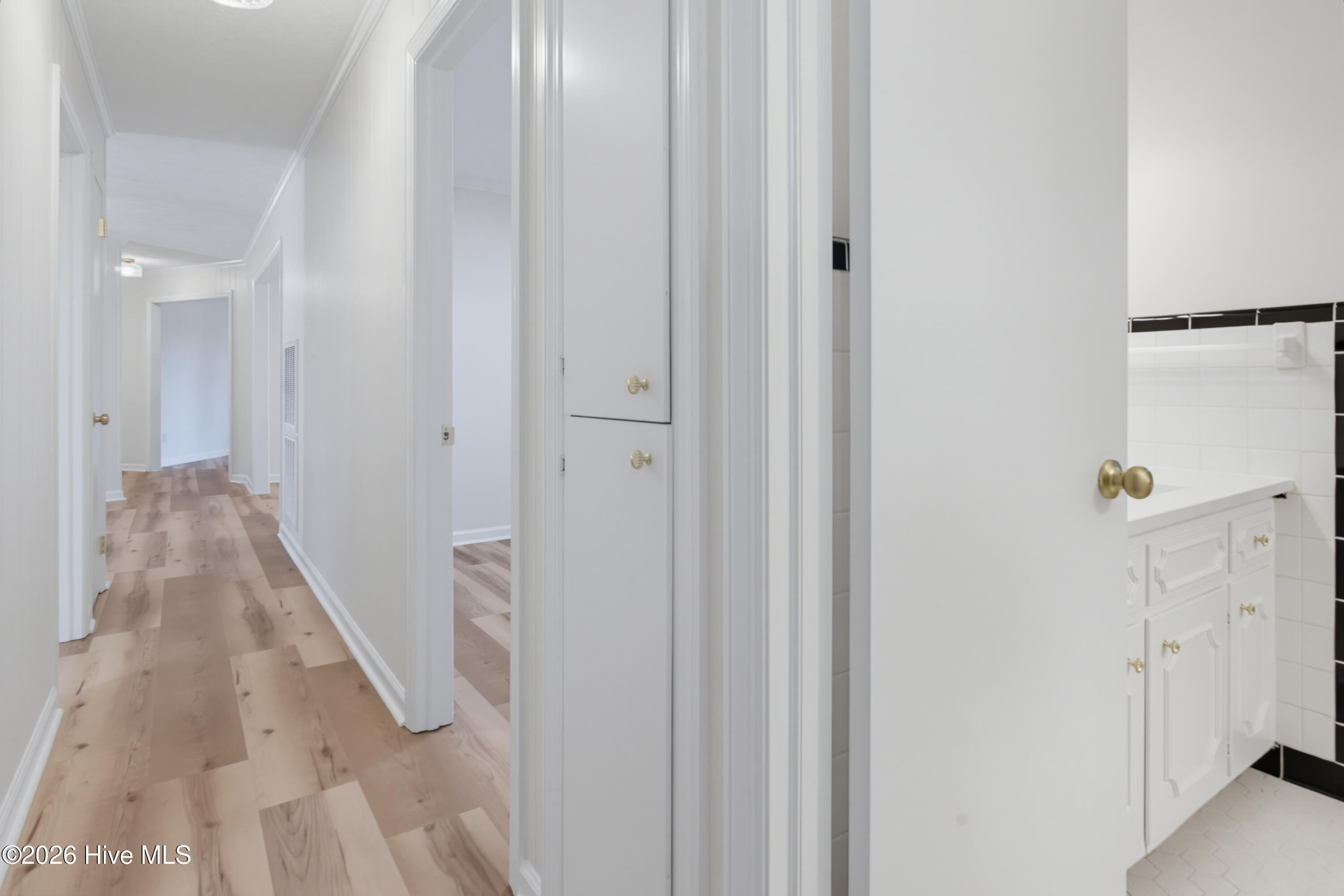 4635 Hallsboro Road North Clarkton, NC 28433 - Photo 30 of 57 Hallway