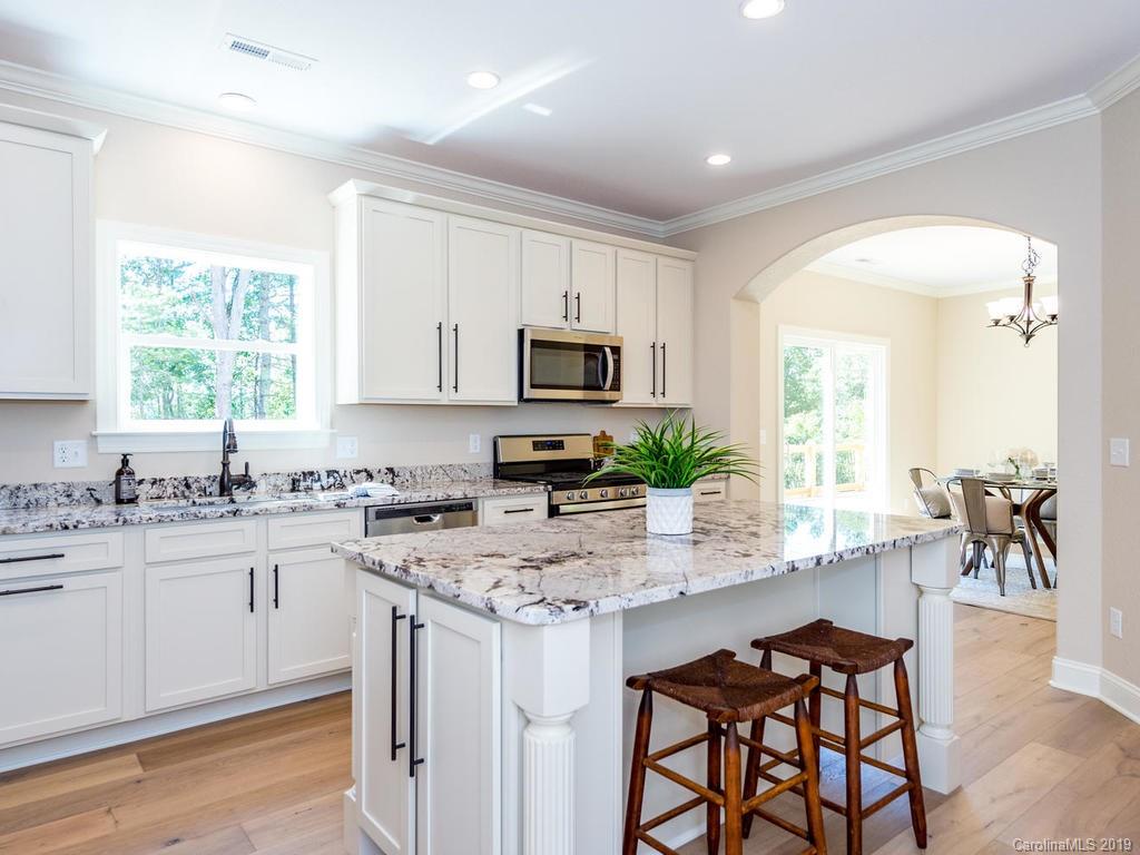 18 Reta Road Fairview, NC 28730 - Photo 13 of 37 Gallery Image 13
