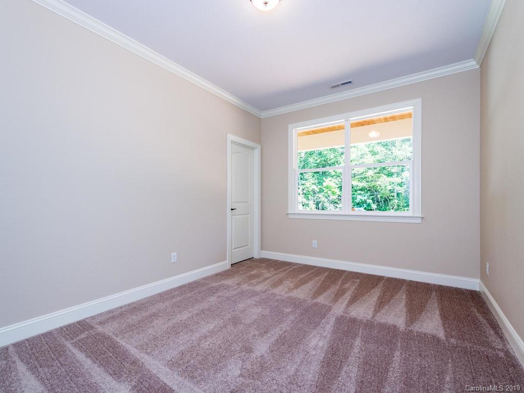 18 Reta Road Fairview, NC 28730 - Photo 21 of 37 Gallery Image 21