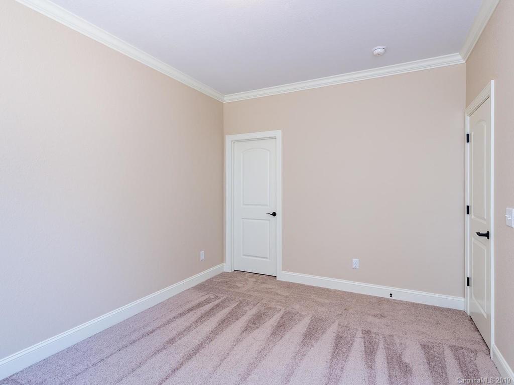 18 Reta Road Fairview, NC 28730 - Photo 24 of 37 Gallery Image 24
