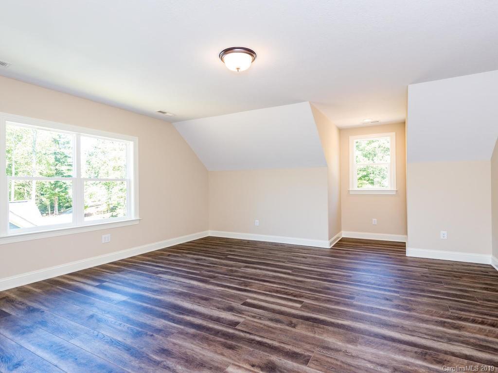 18 Reta Road Fairview, NC 28730 - Photo 28 of 37 Gallery Image 28