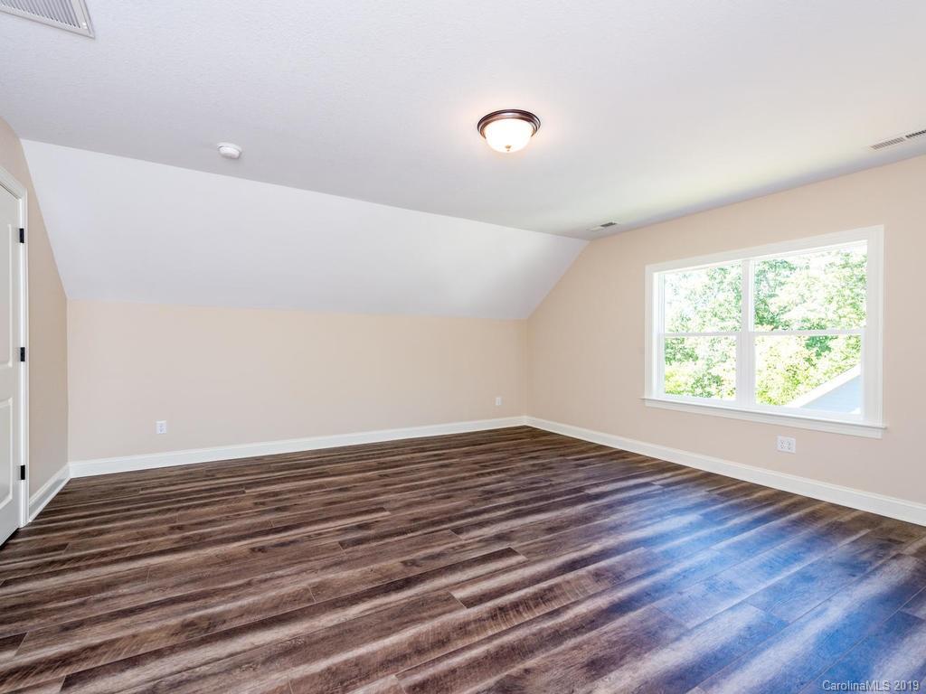 18 Reta Road Fairview, NC 28730 - Photo 29 of 37 Gallery Image 29