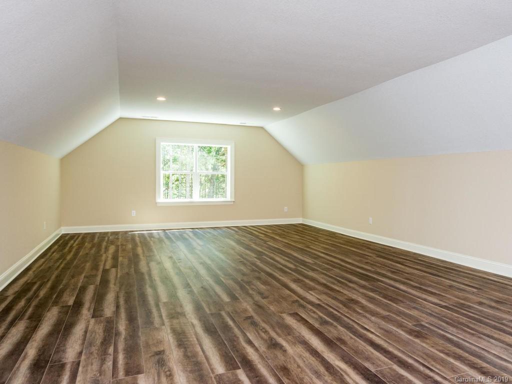 18 Reta Road Fairview, NC 28730 - Photo 32 of 37 Gallery Image 32