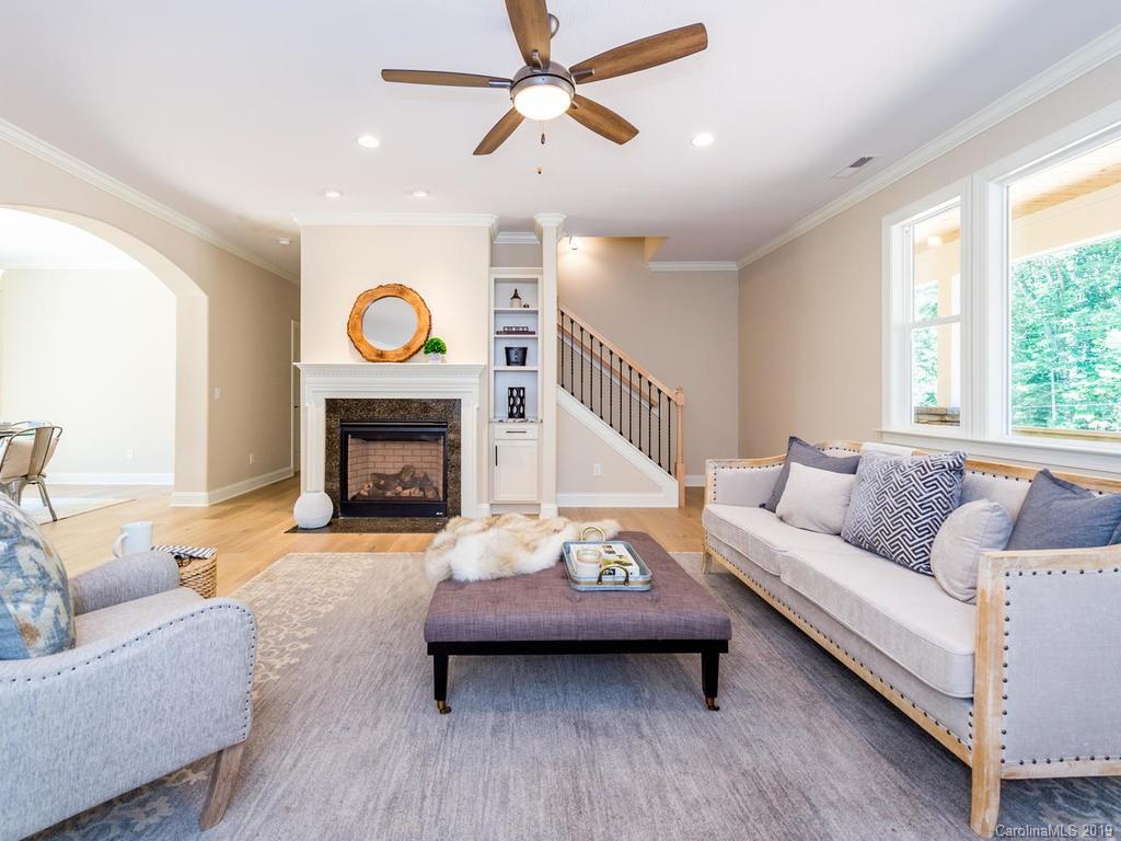 18 Reta Road Fairview, NC 28730 - Photo 7 of 37 Gallery Image 7