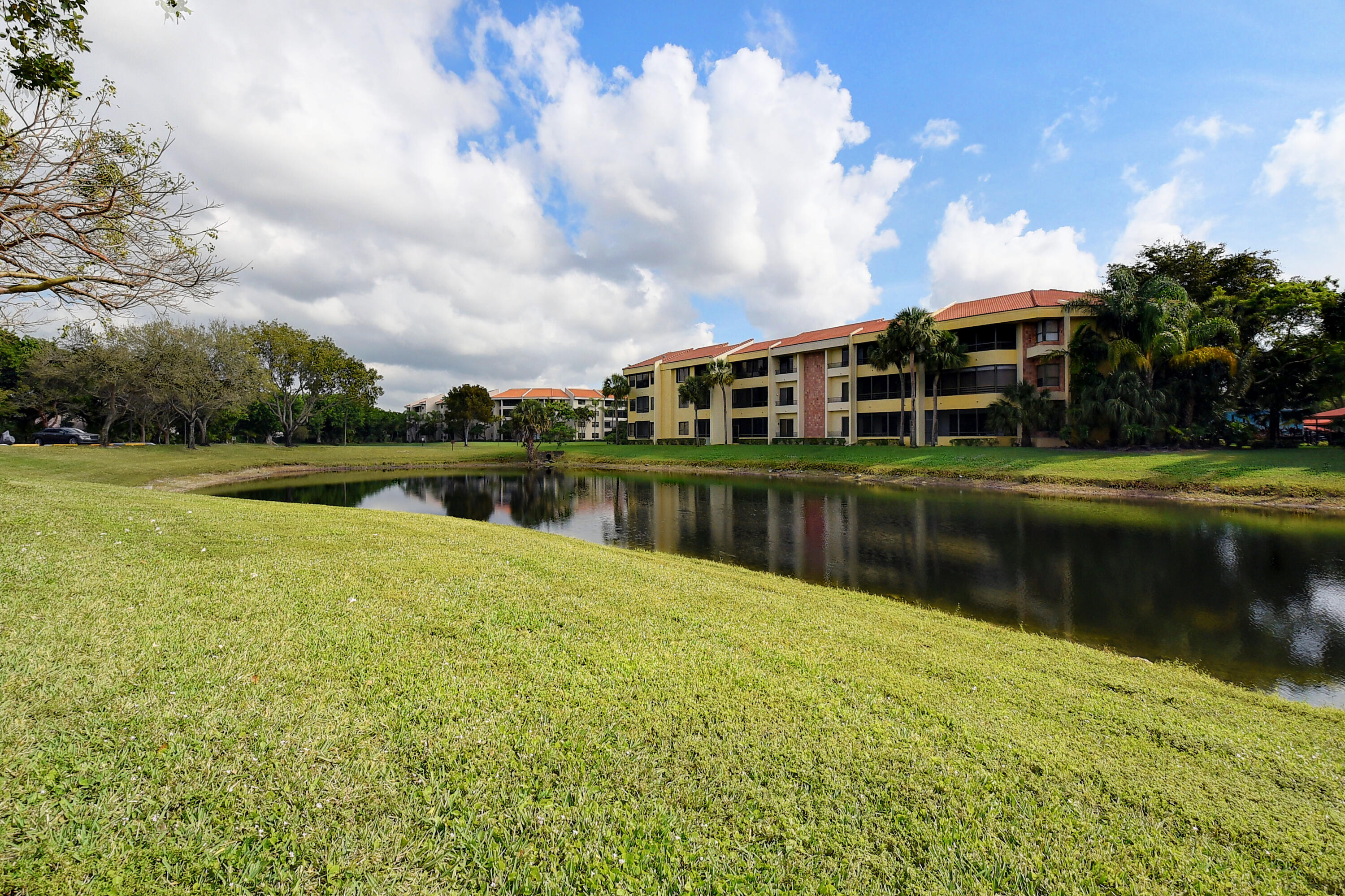 7546 La Paz Boulevard, Unit 103 Boca Raton, FL 33433 - Photo 24 of 40 DSC_9511_2_3_4_5