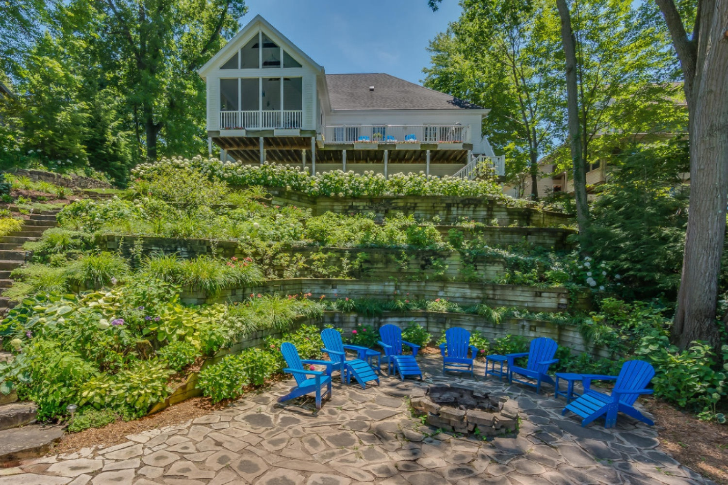 10380 Kings Point Drive Three Rivers, MI 49093 - Photo 12 of 44 10380 Kings Point Dr Three-large-011-50-