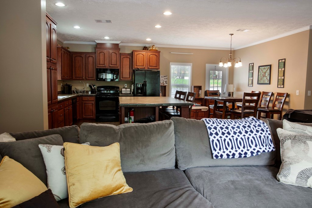 844 Confederate Drive Modoc, SC 29838 - Photo 23 of 33 OPEN GREAT RM / KITCHEN