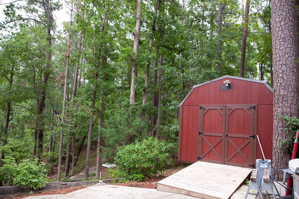 844 Confederate Drive Modoc, SC 29838 - Photo 9 of 33 OUTBUILDING / LANDING