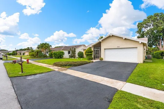 $489,000 | 10633 Greenbriar Court, Boca Raton, FL 33498