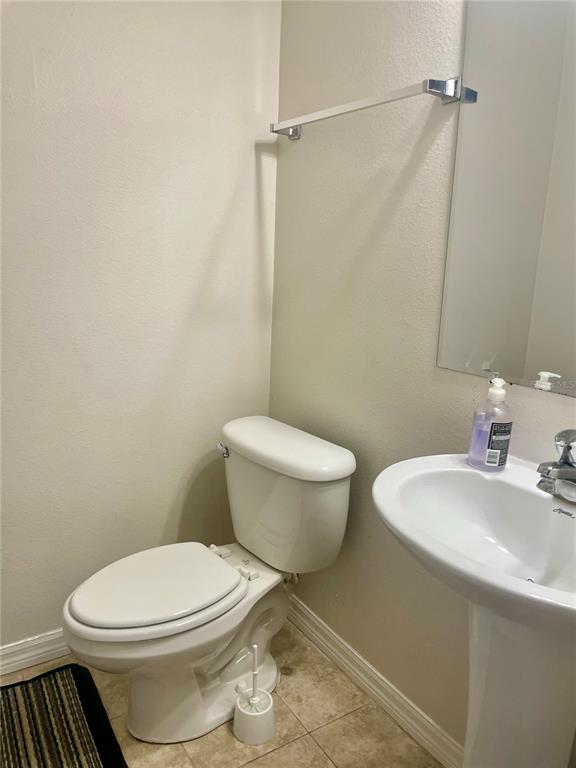 646 Norfolk Street Dunedin, FL 34698 - Photo 8 of 29