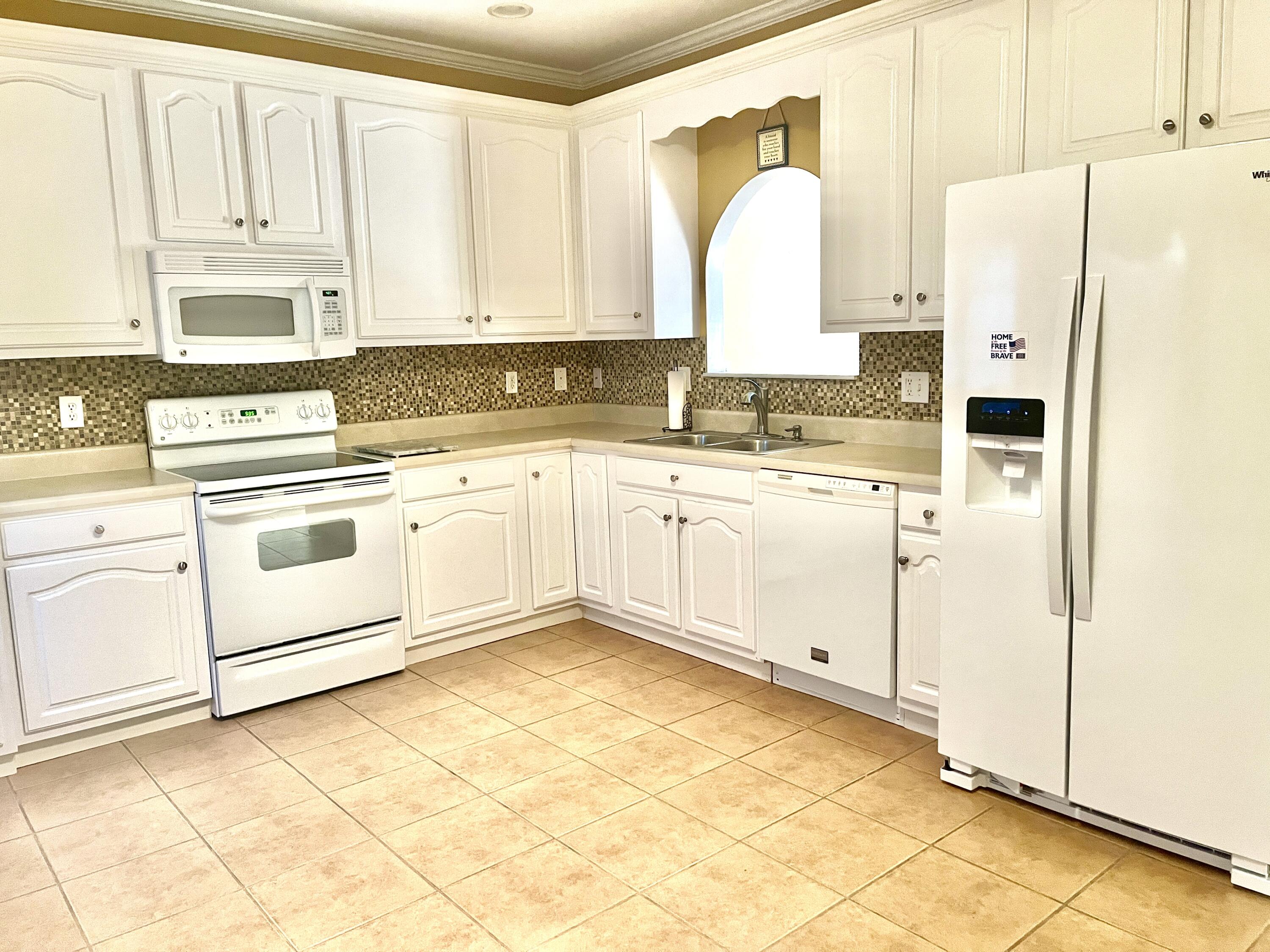 1902 Middle Summit Drive, Unit 113 Dalton, GA 30721 - Photo 3 of 24 7A5F341C-D7A3-4811-8761-ED051F3FD473