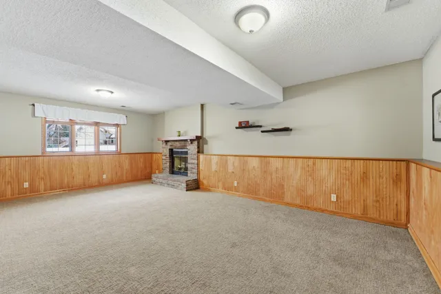 $409,000 | 4093 Vermont Avenue, Eagan, MN 55123