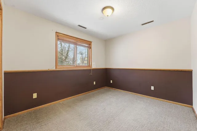 $409,000 | 4093 Vermont Avenue, Eagan, MN 55123