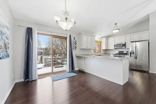 $409,000 | 4093 Vermont Avenue, Eagan, MN 55123